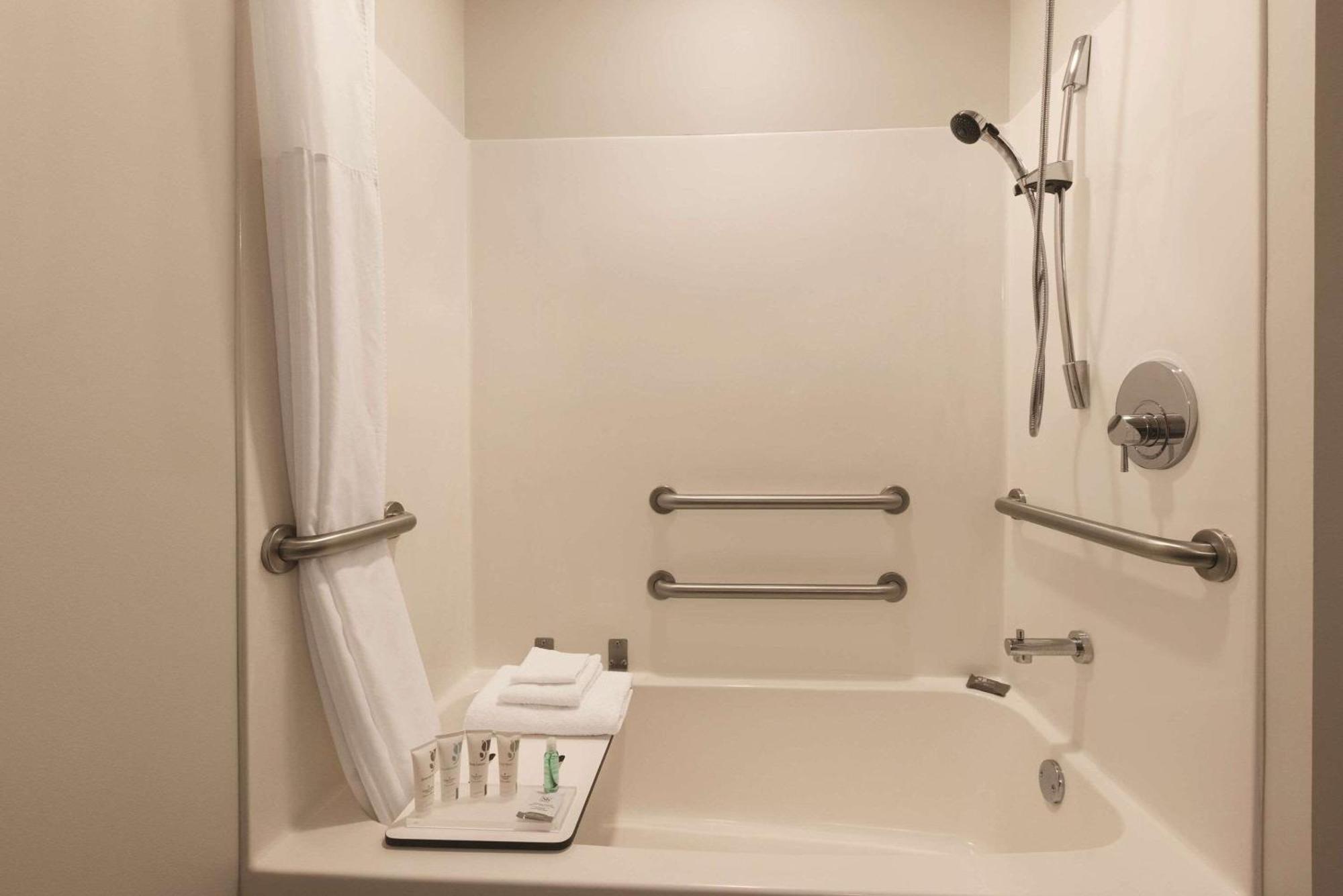 Country Inn & Suites By Radisson, Green Bay North Dış mekan fotoğraf