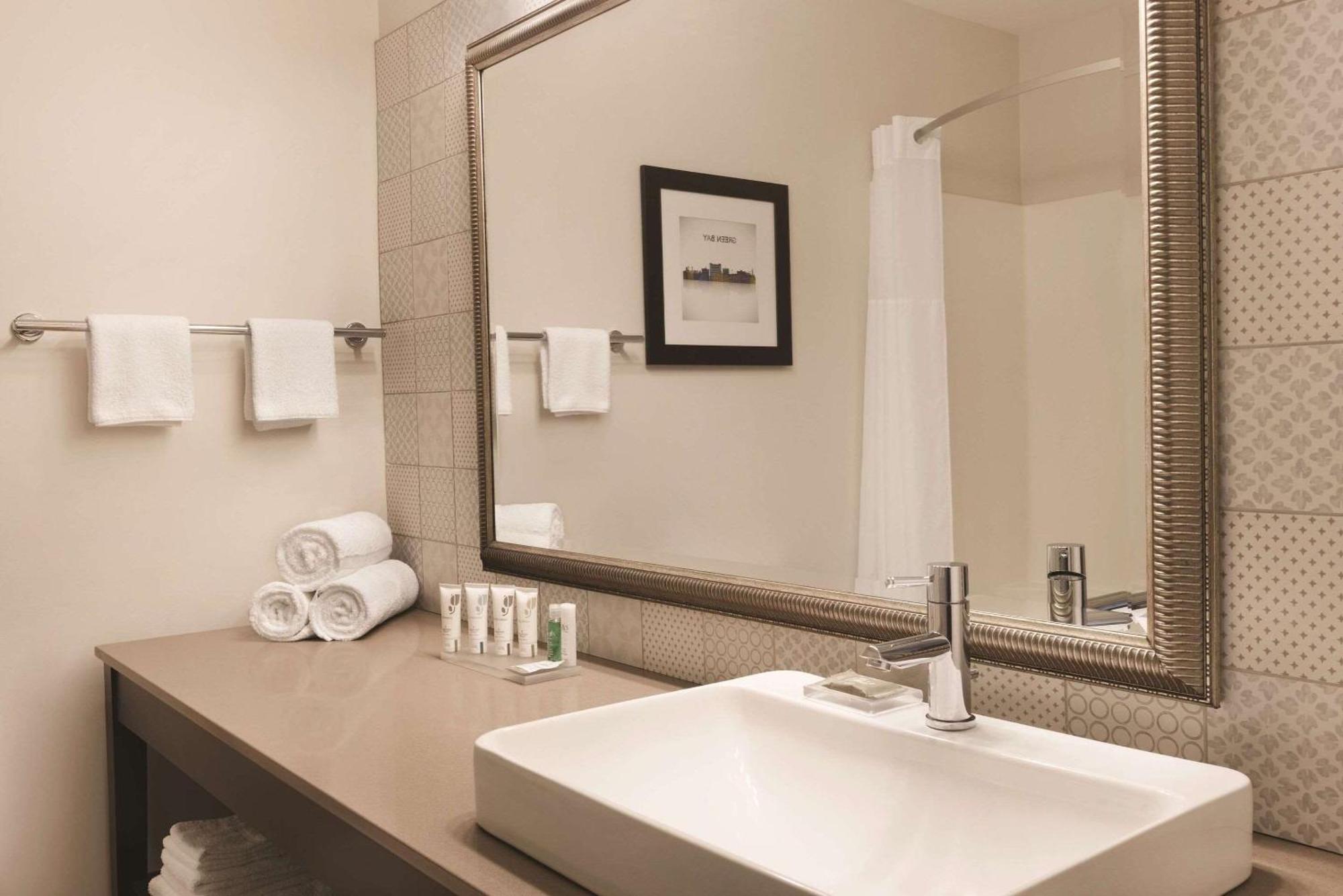 Country Inn & Suites By Radisson, Green Bay North Dış mekan fotoğraf